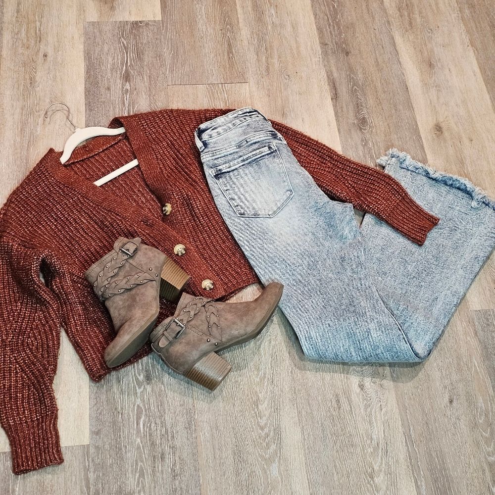 Cottage Core Oversize Cozy Crop Cardigan Sweater Knit Brown